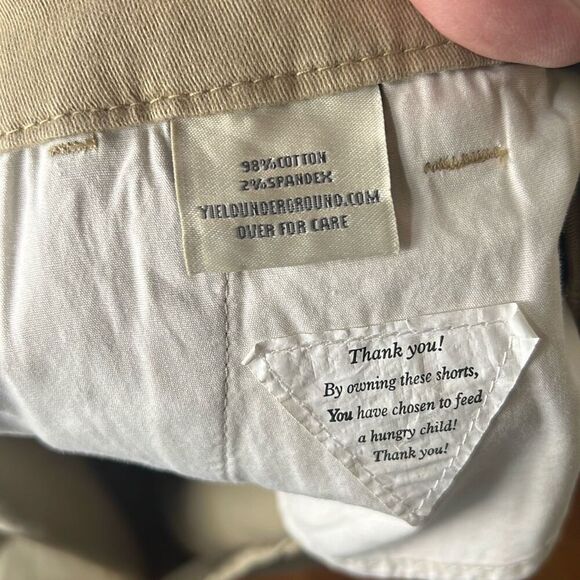 Patience Yield Walking Khaki Shorts NWT Size 10/30 - Picture 4 of 5